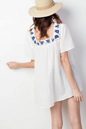 Pascha Boho Floral Embroidered Cotton Gauze Tunic In Off White