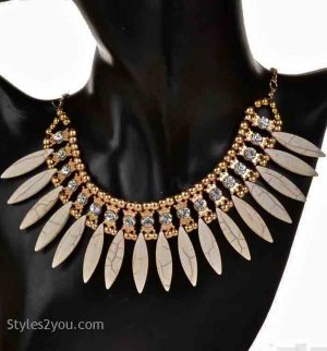 Collar Necklace In Ivory