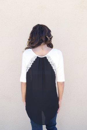 River Blouse In Black And Cream